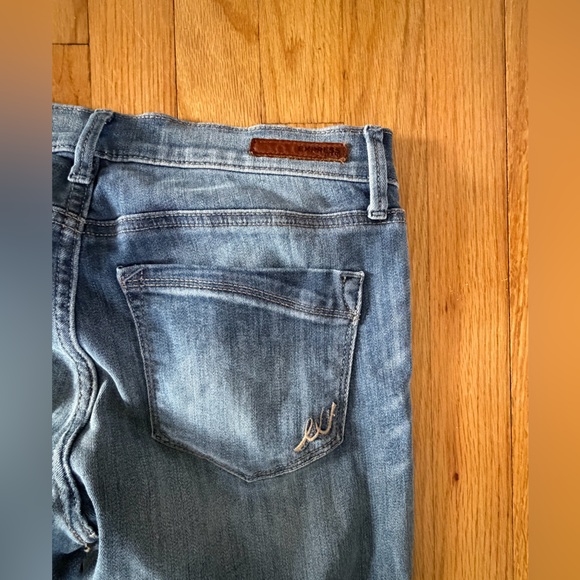 Express Jean Leggings Mid Rise with Stretch - Picture 6 of 6